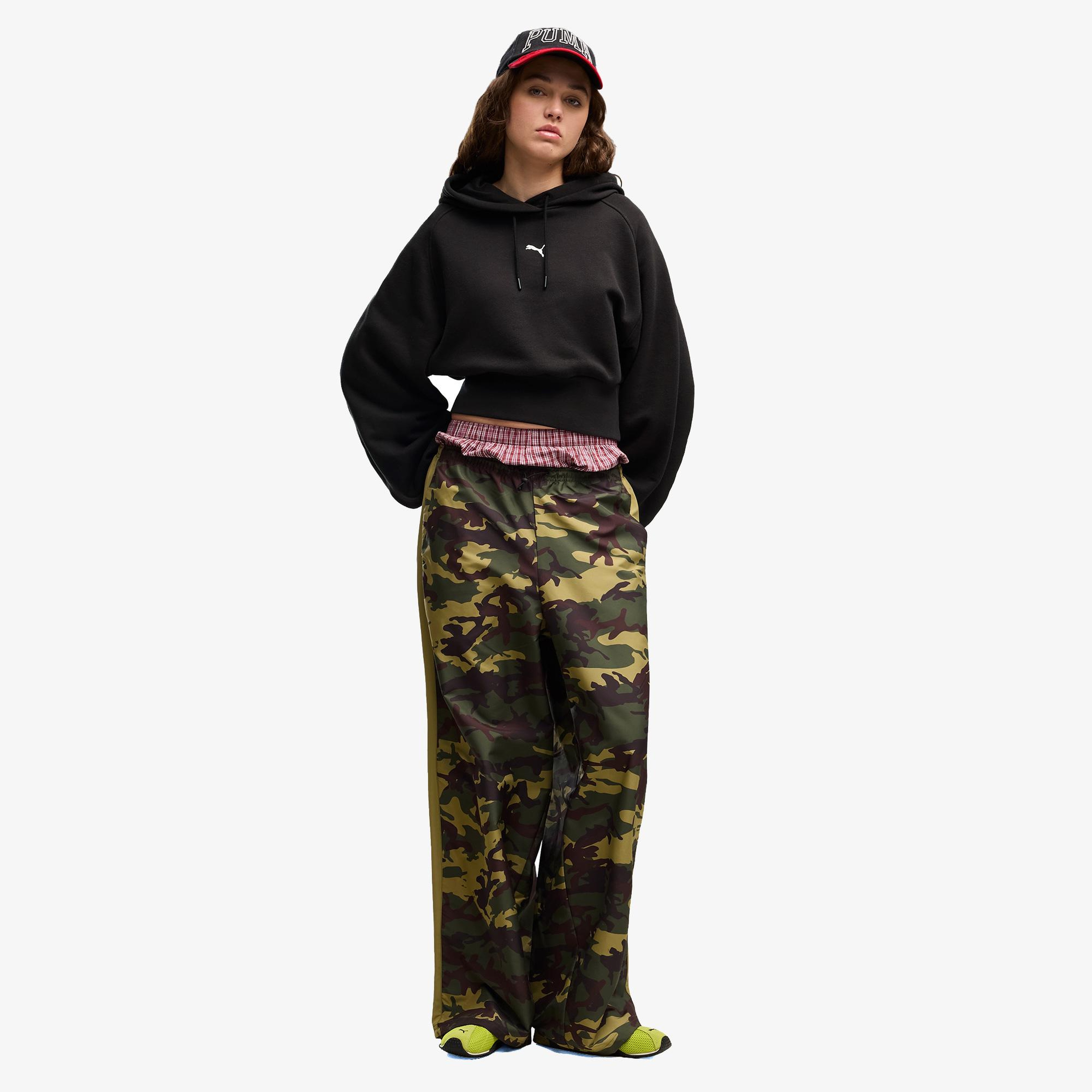 Puma Essential Cropped Kadın Siyah Sweatshirt