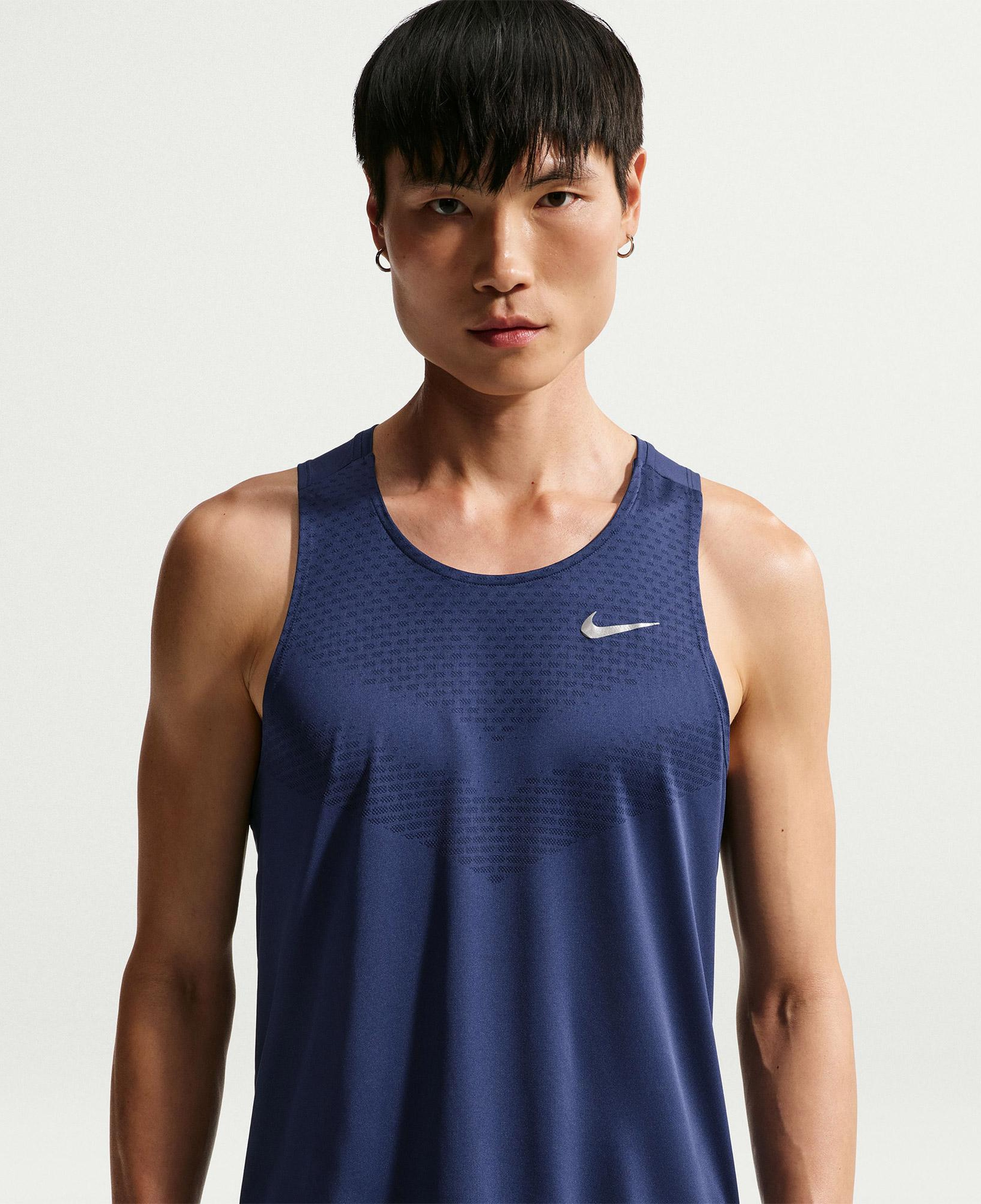 Nike Dri-Fit ADV Stride Erkek Lacivert Kolsuz T-Shirt