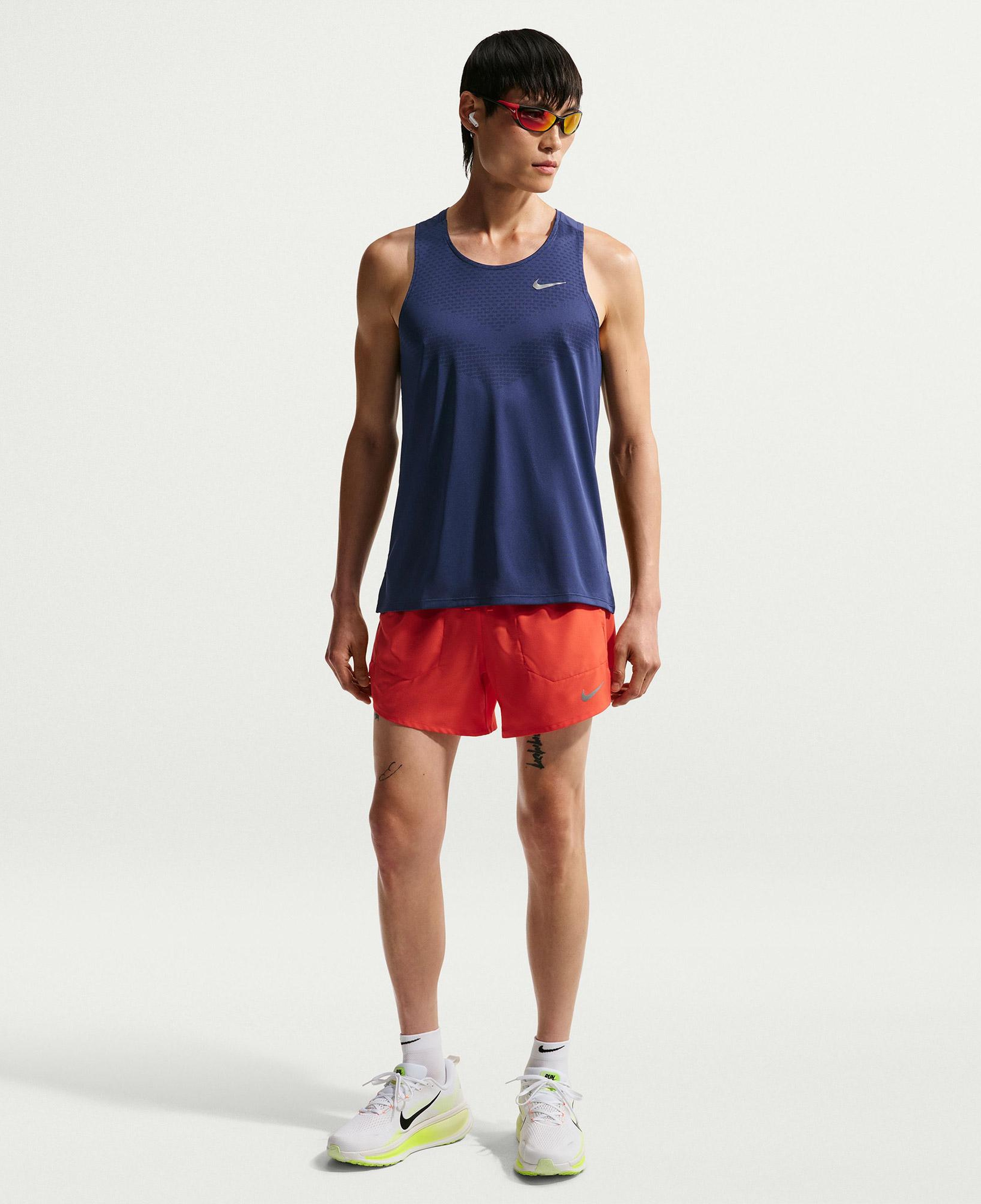 Nike Dri-Fit ADV Stride Erkek Lacivert Kolsuz T-Shirt