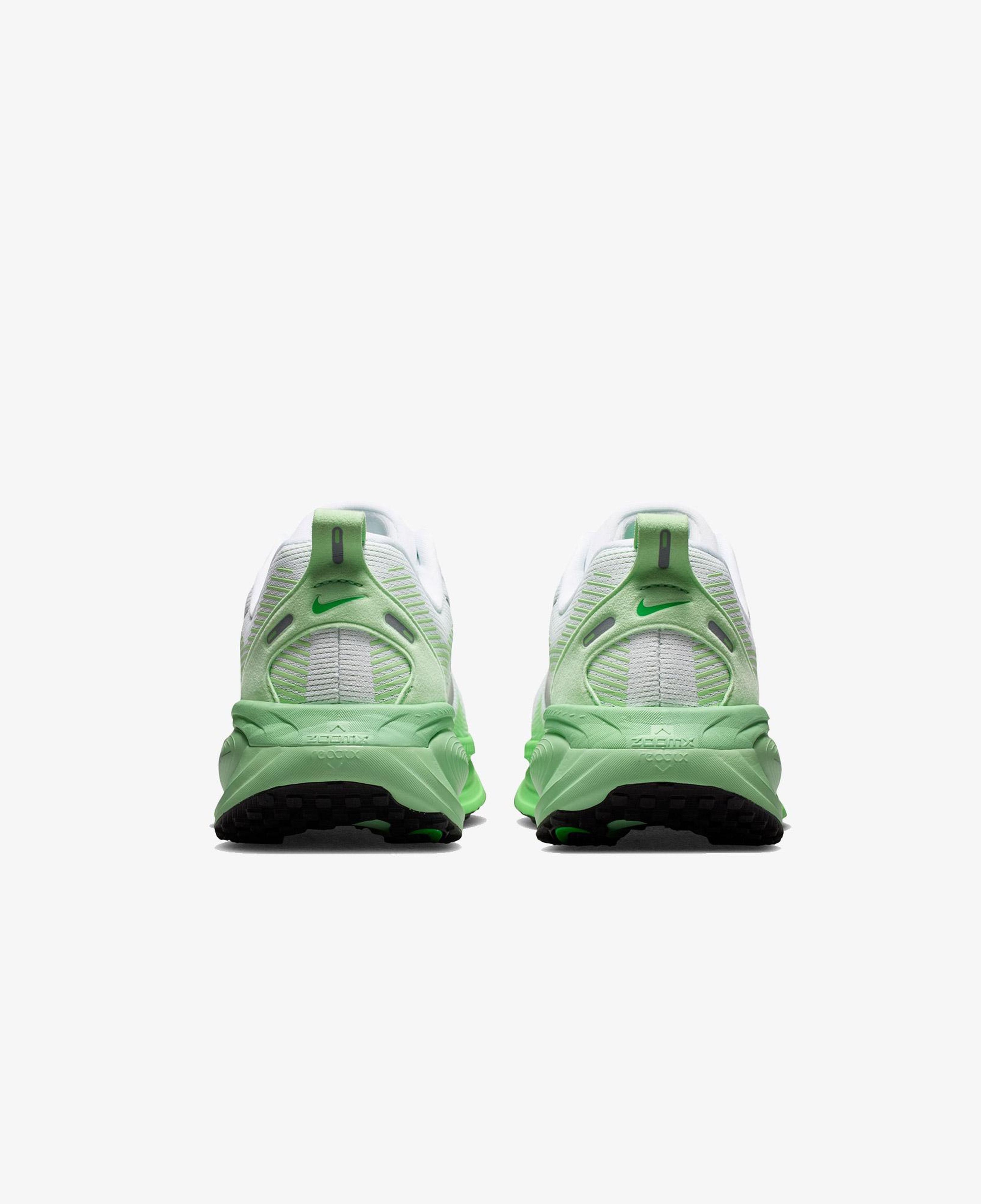 Nike Vomero 18 Kadın Yeşil Koşu Ayakkabısı