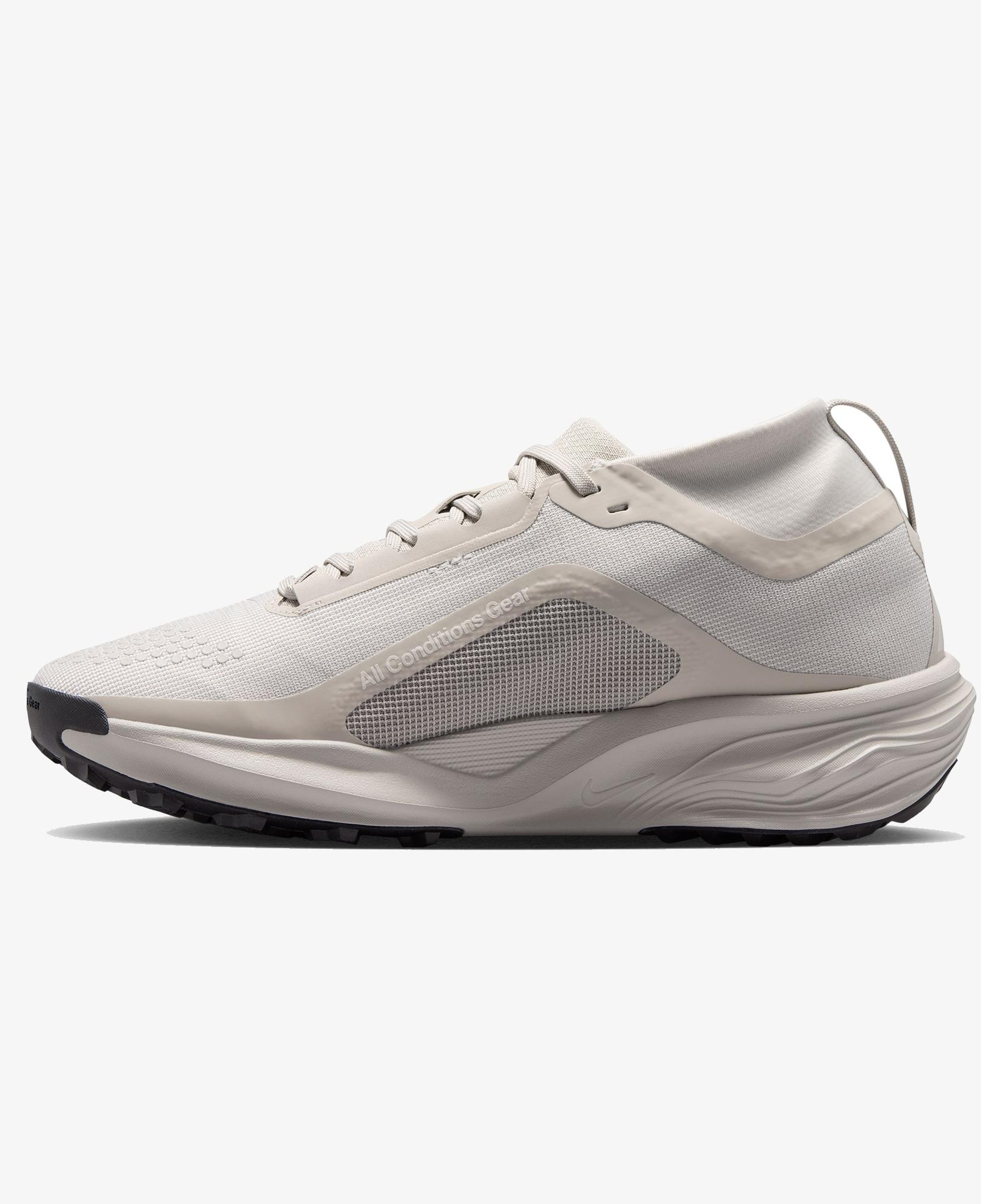 Nike ACG Pegasus Trail Gore-Tex Kadın Krem Rengi Spor Ayakkabı