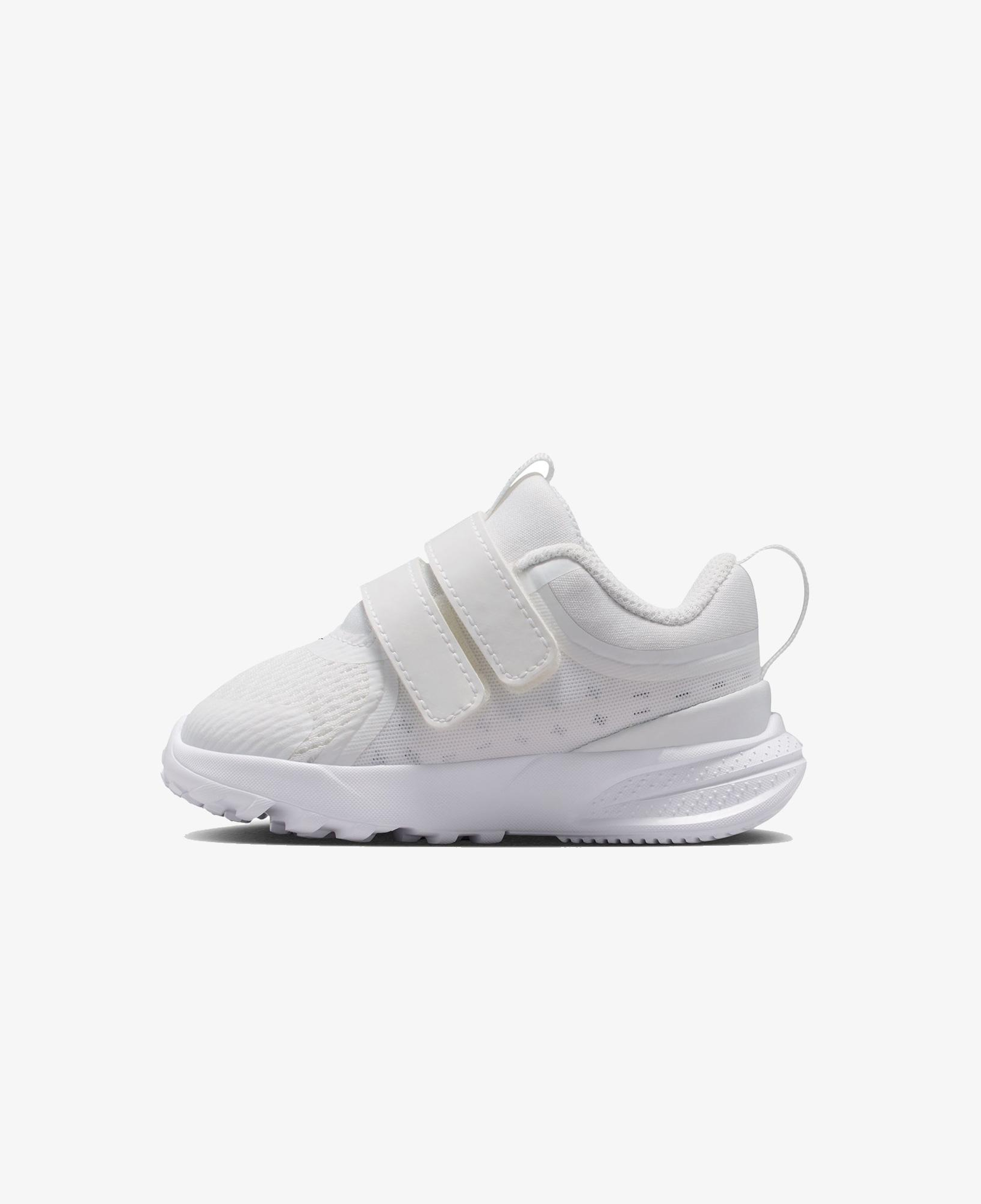 Nike Star Runner 5 Çocuk Beyaz Spor Ayakkabı