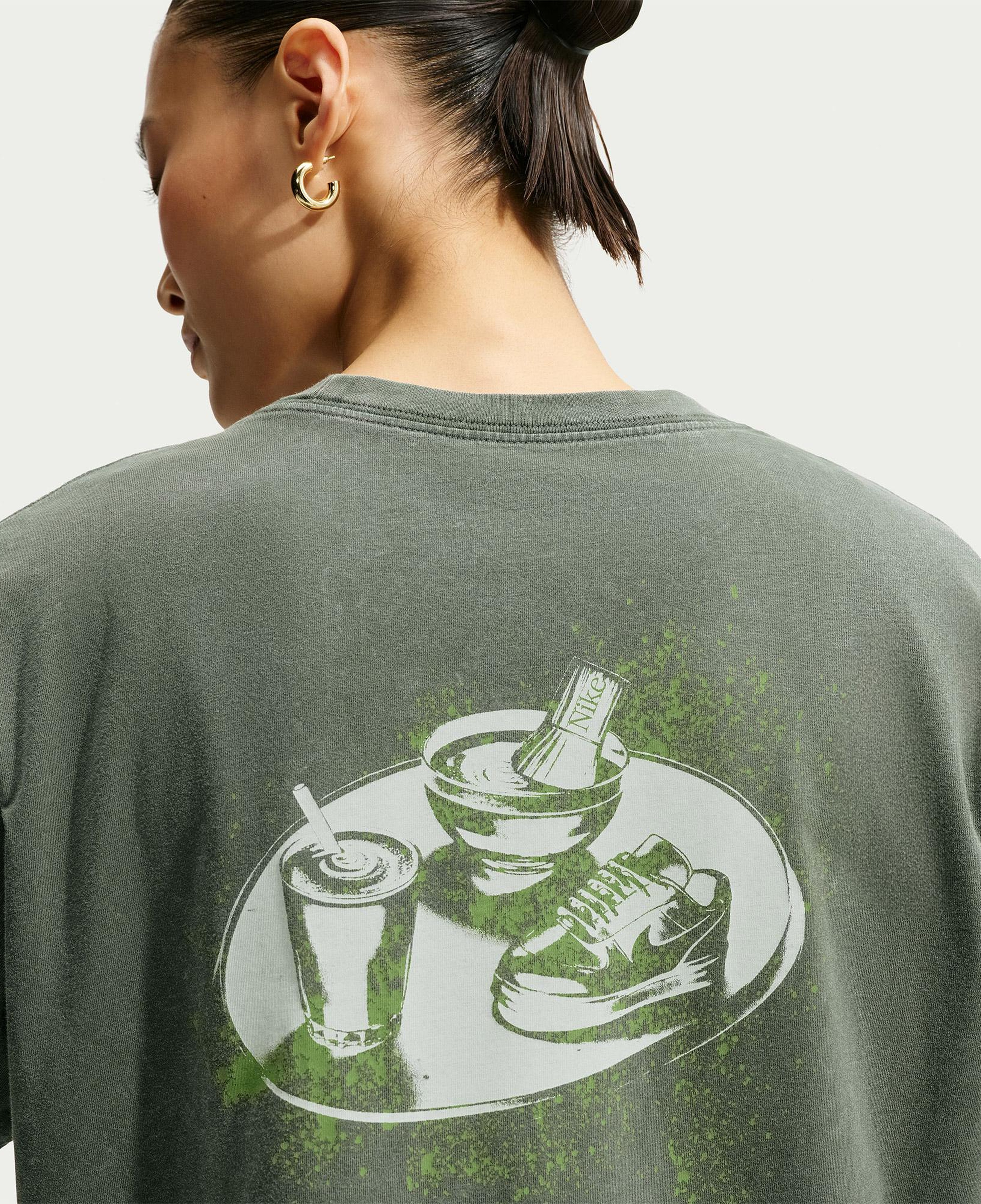 Nike Sportswear Classic Kadın Yeşil T-Shirt