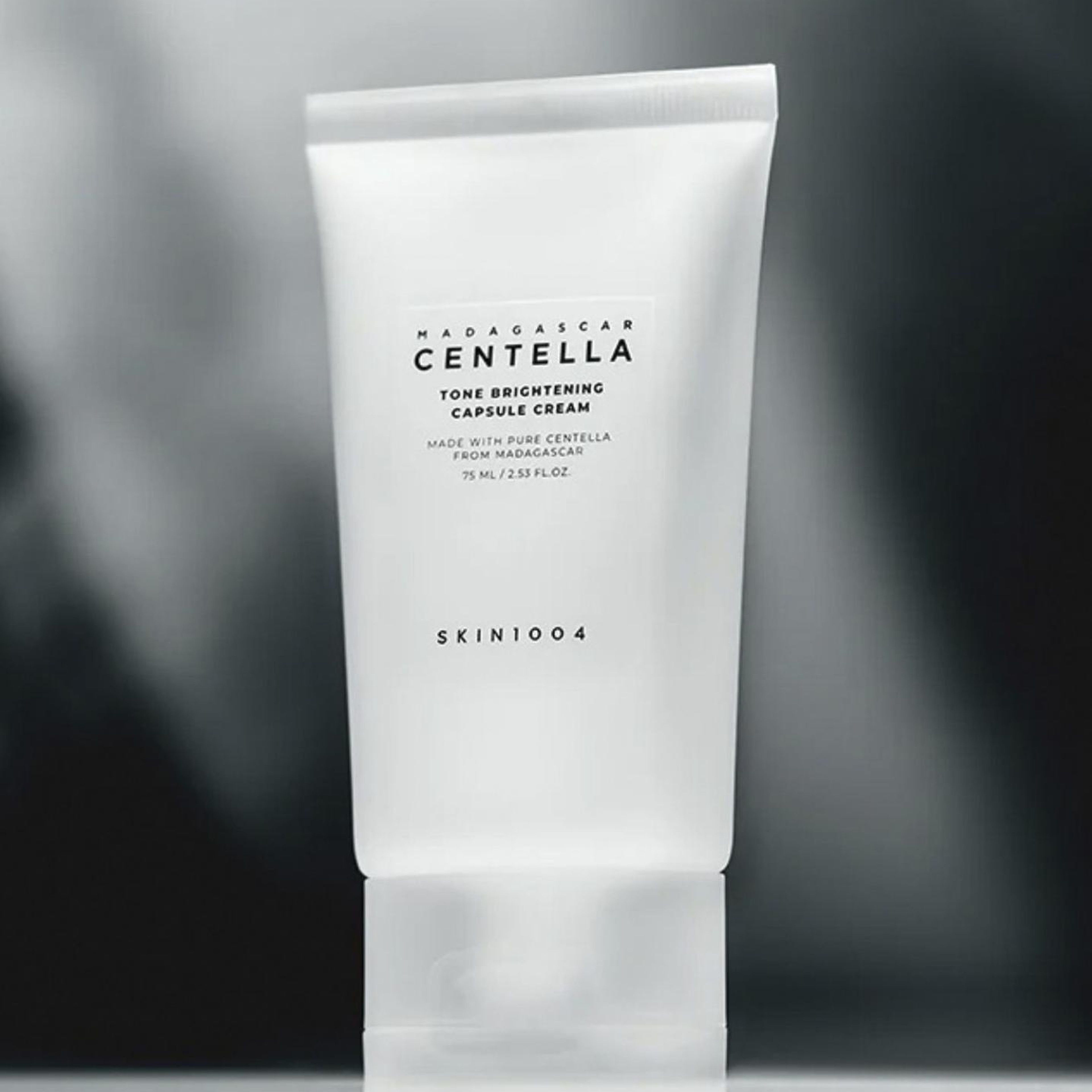 Skin1004 Madagascar Centella Tone Brightening Capsule Cream Cilt Tonu Eşitleyici Aydınlatıcı Yüz Kremi 75 ml