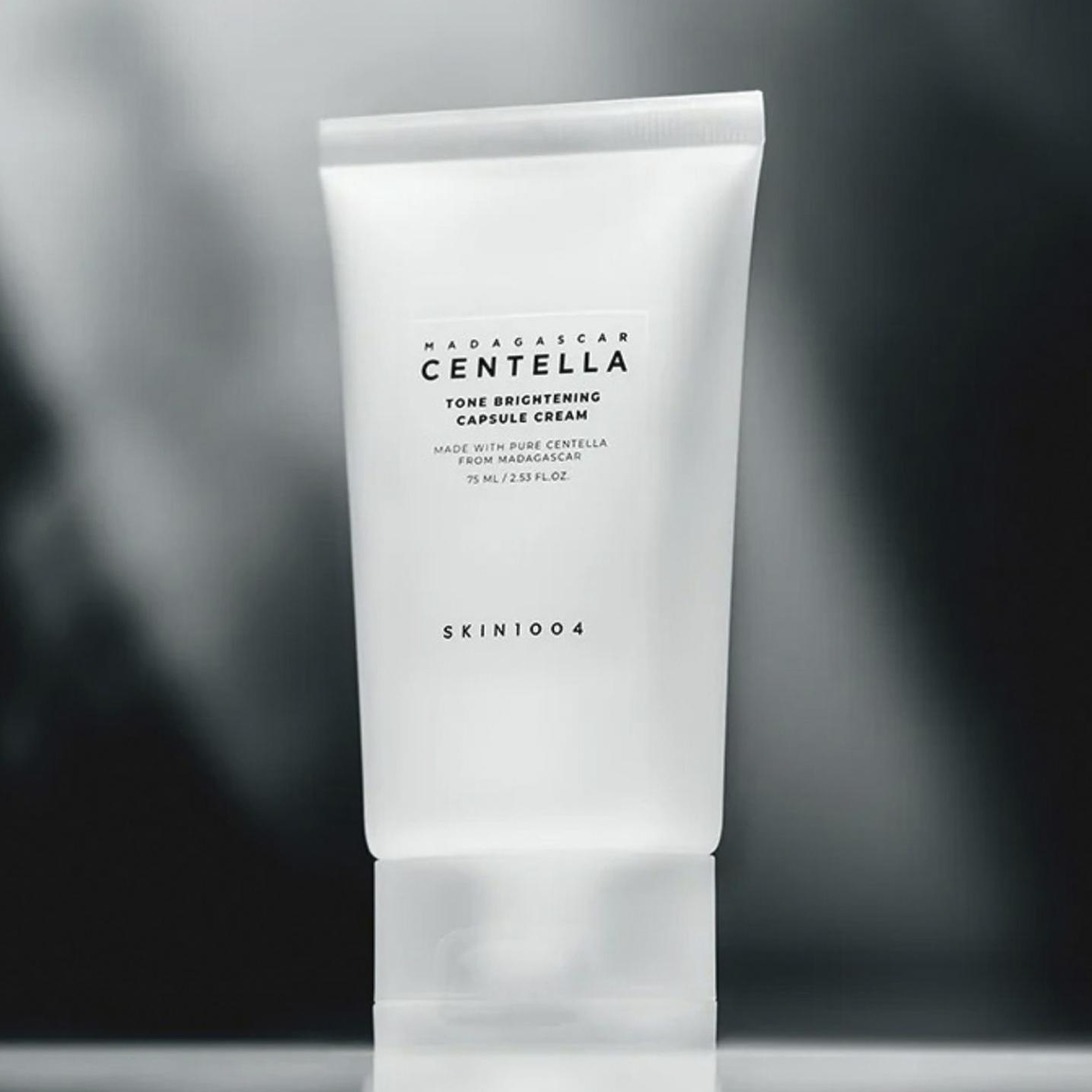 Skin1004 Madagascar Centella Tone Brightening Capsule Cream Cilt Tonu Eşitleyici Aydınlatıcı Yüz Kremi 75 ml
