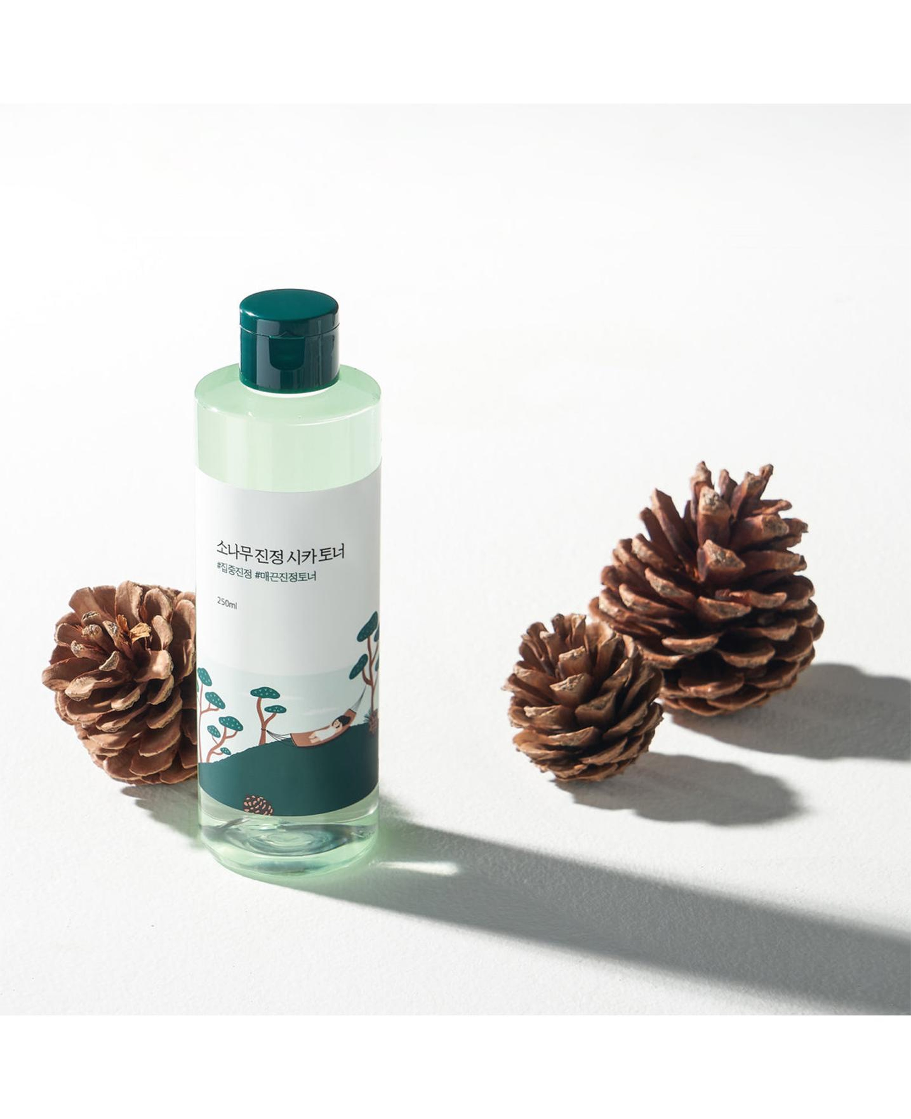 Round Lab Pine Calming Cica Toner Bariyer Koruyucu ve Gözenek & Pürüz Karşıtı Çam Özlü Cica Yüz Toniği 250 ml